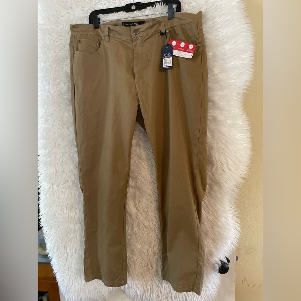 PD&C NWT Men’s Stretch Twill 5 Pocket Pants. Size 40/30. Color: British Khaki